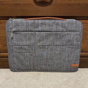 Laptop Sleeve/Bag Gray with Tan Handle 17 Inches Wide and 13 Inches High